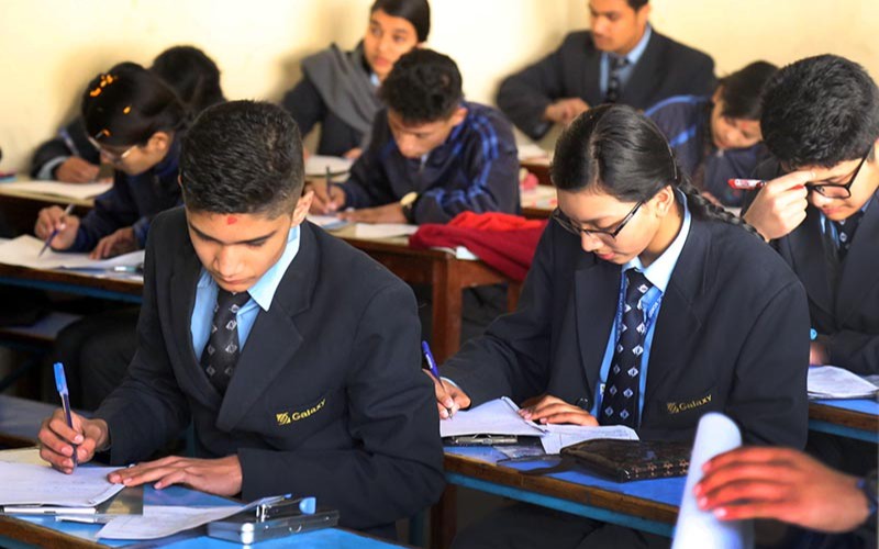 The Absence of Entrance Examinations – A Boost to Motivation or a Risk to Discipline?